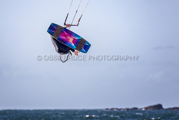 Kite Surfer Airbourne 459