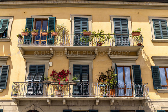 Sidestreet Balconies in Pisa, TUSCANY 473